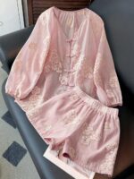 Womens European And American-style Fashionable Embroidered Shorts Set - Image 4