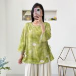 Womens Relaxed-fit Chinese-style Shirt With Flared Sleeves - Image 9